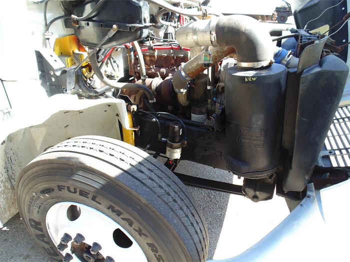 Used 2001 FREIGHTLINER FL70  - DUMP TRUCK