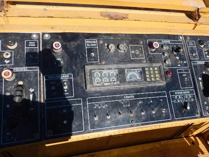 Used 2011 CATERPILLAR PM201(COLD PLANER) - PAVING EQUIPMENT