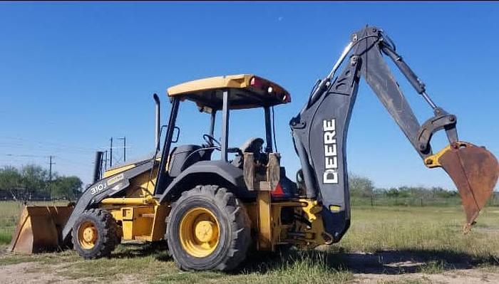 Used 2008 JOHN DEERE 310J - BACKHOES