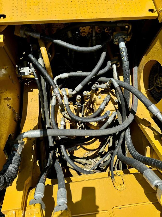 Used 2012 CATERPILLAR 349EL