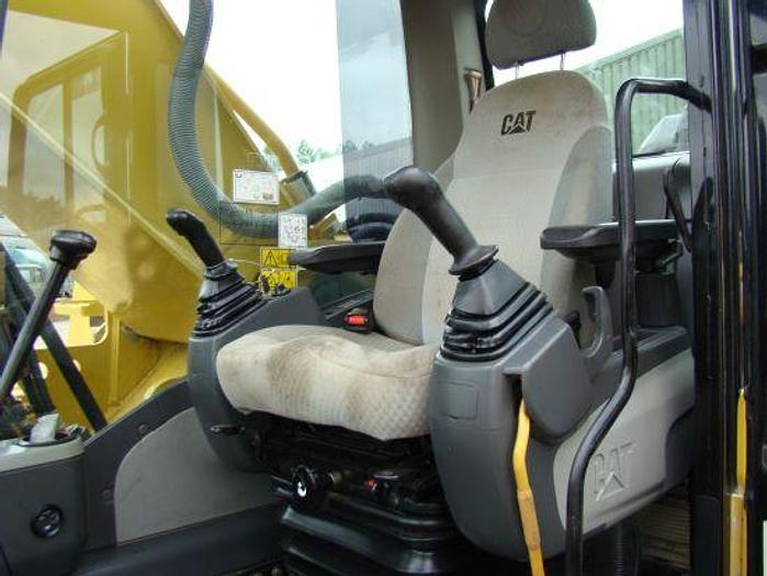 Used CATERPILLAR 330DL - EXCAVATORS