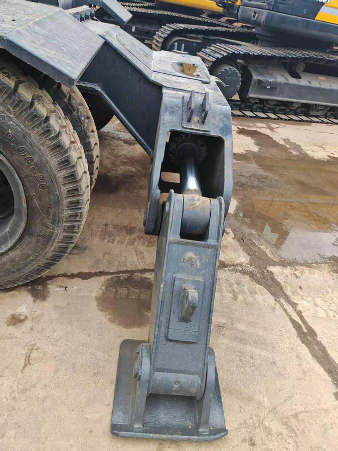 Used 2001 VOLVO EW170