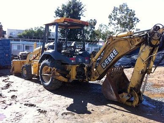 Used 2001 JOHN DEERE 310G - BACKHOES