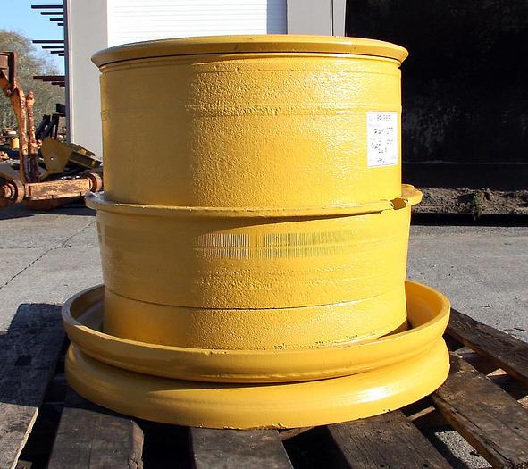 Used CATERPILLAR 966G - RIM
