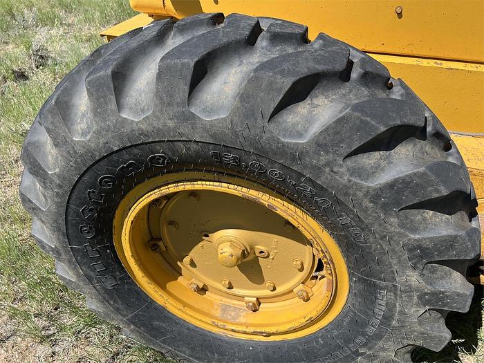 Used CATERPILLAR 12F - MOTOR GRADERS