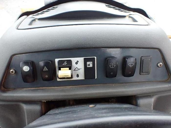 Used 2008 JOHN DEERE 410J - BACKHOES