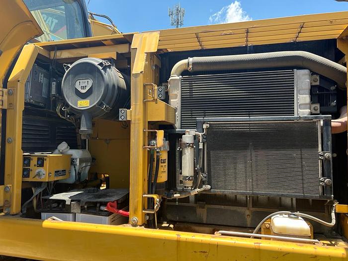 Used 2011 CATERPILLAR 320D - EXCAVATORS