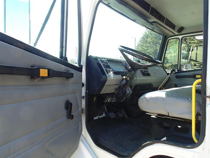 Used 2001 FREIGHTLINER FL70  - DUMP TRUCK