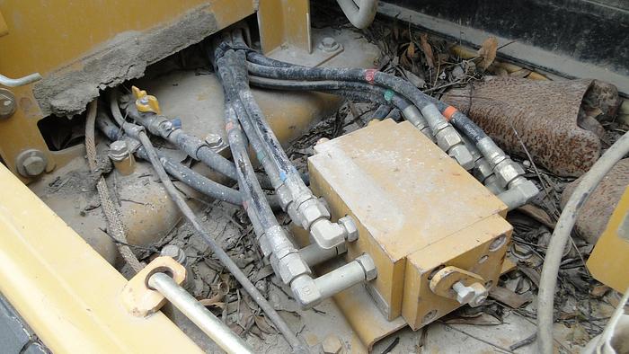 Used 2006 CATERPILLAR 320CL - EXCAVATORS