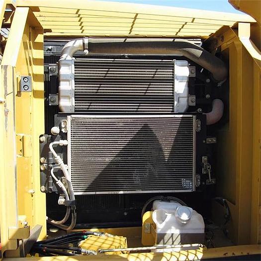 Used 2006 CATERPILLAR 320CL - EXCAVATORS