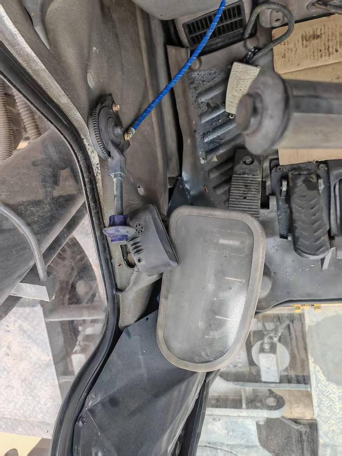 Used 2001 VOLVO EW170