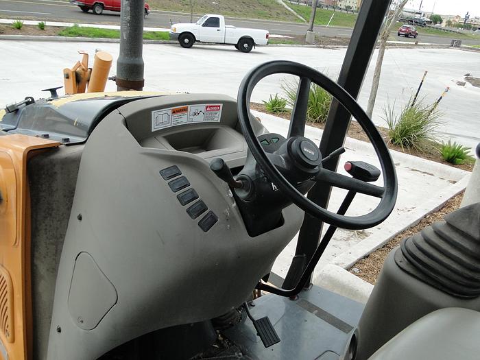 Used 2009 CASE 580M III - BACKHOES