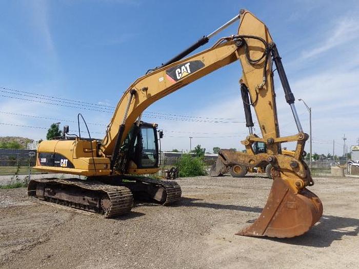 Used 2011 CATERPILLAR 320DL - EXCAVATORS