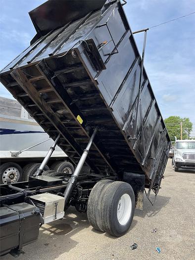Used 1999 FREIGHTLINER FL70  - DUMP TRUCK