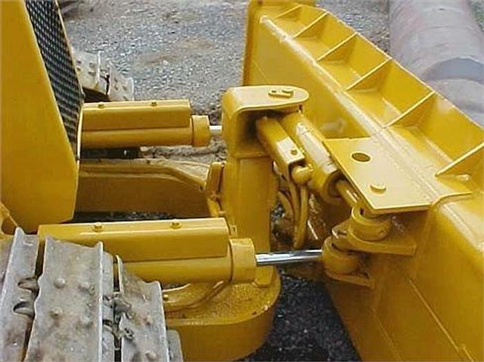 Used 1988 CATERPILLAR D4C(1RJ) - CRAWLER TRACTORS