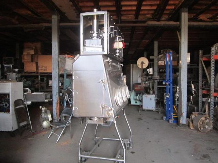 Used Cabinet, Glove Box, Isolator, Isolation Tech, S/st, #C738109