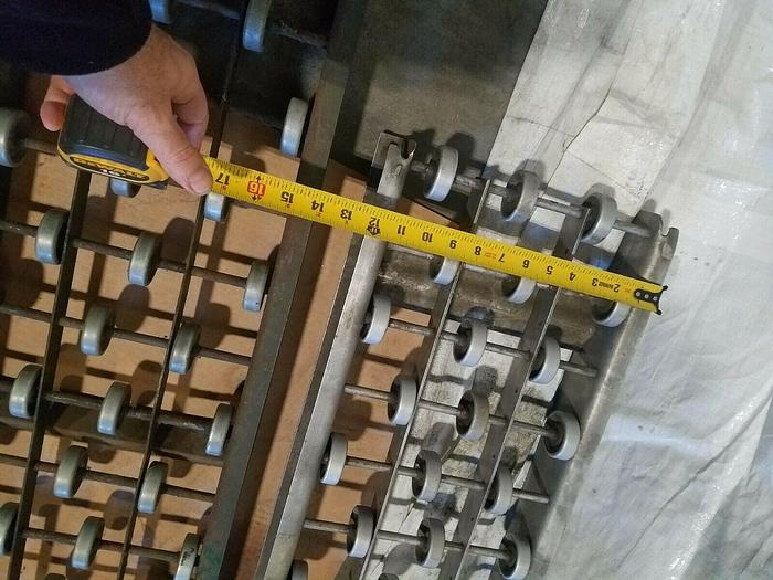 Used 60 FT Gravity Roller Conveyor Tracking One Lot One Price 6 Straight & 2 Curved
