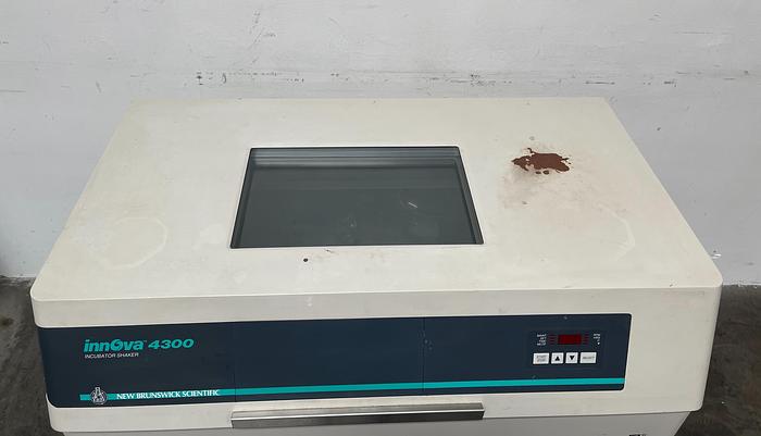 Used New Brunswick Scientific Innova 4300 Incubator Shaker 120V