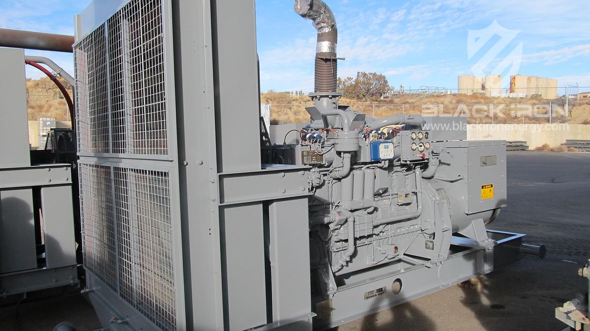 Used Waukesha H24GLD 375 kW Cat SR4 Genset