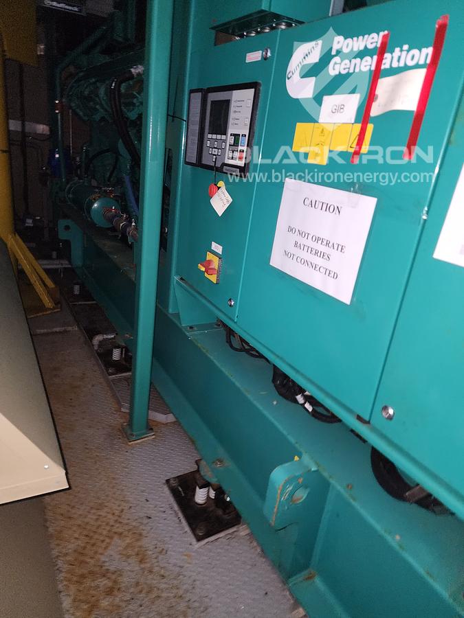 New Surplus Dual 1000 kW Nat Gas/Diesel Genset Package