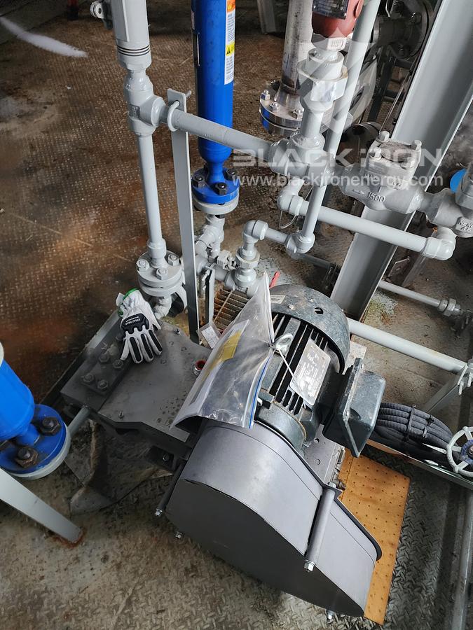 New Surplus 30" OD x 30' S/S x 1415 psig Sour Dehy