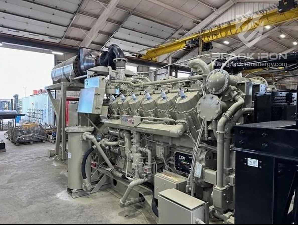 Used 975 kW Waukesha 5794 Natural Gas 480V 60Hz