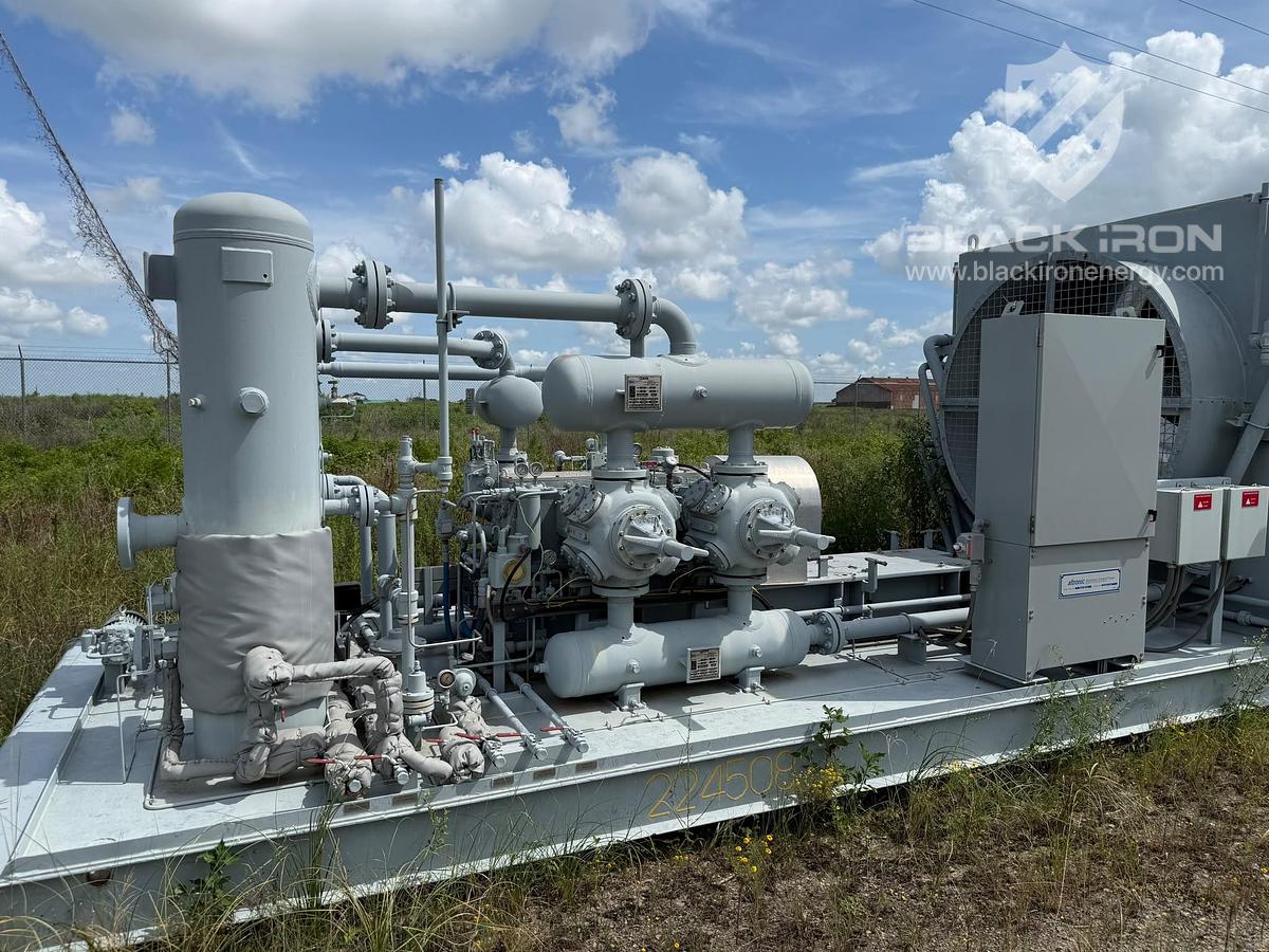 New Surplus 400 HP CAT EMD JGA/4 3 stage sweet