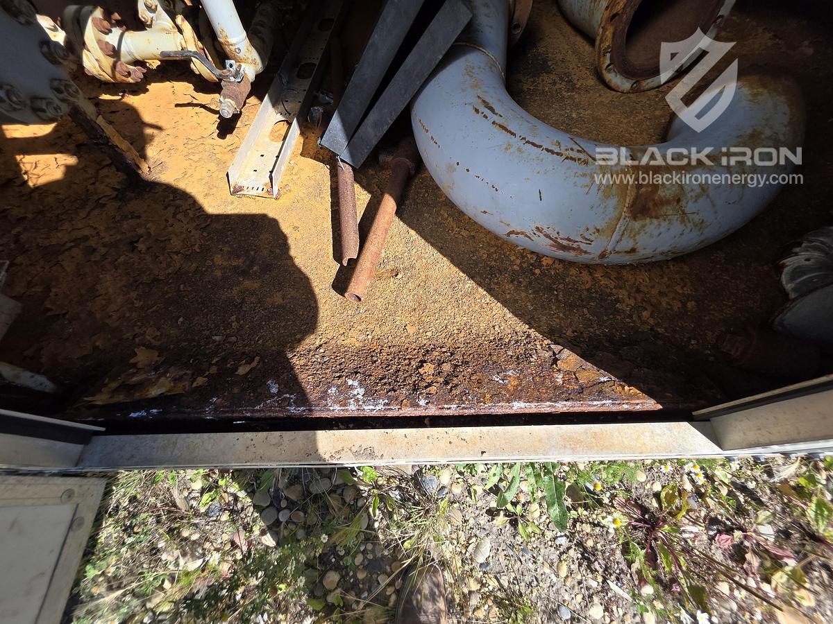 Used 30" x 10', 1440 Psi, Vertical w/ 400BBL Tank - Separator #15068