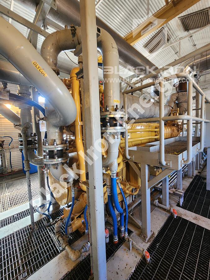 Used 2370 hp Caterpillar G3608-A3 natural gas engine c/w EJW/TAW Cooler, Air Intake, Silencer, & Hot Start (Tag K-5800)