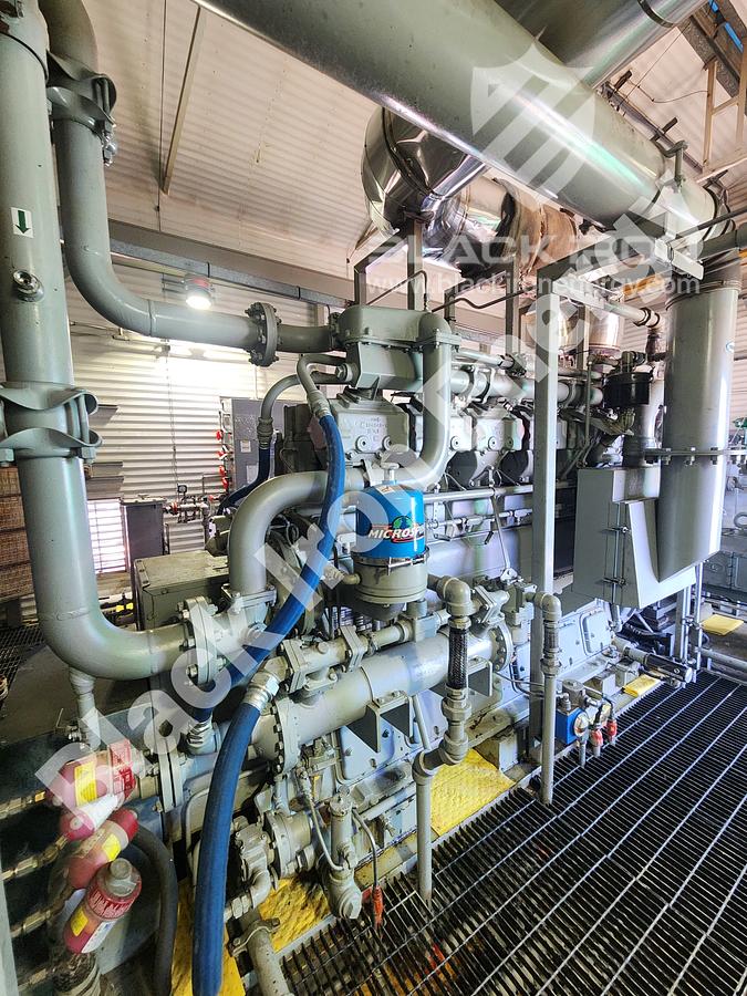 Used 840 hp Waukesha F3524GSI Natural Gas Engine c/w Silencer (Tag K-230)