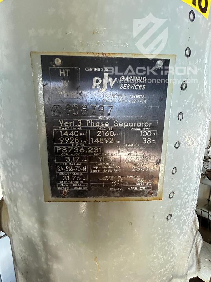Used 30" x 10', 1440 Psi, Vertical w/ 400BBL Tank - Separator #15002