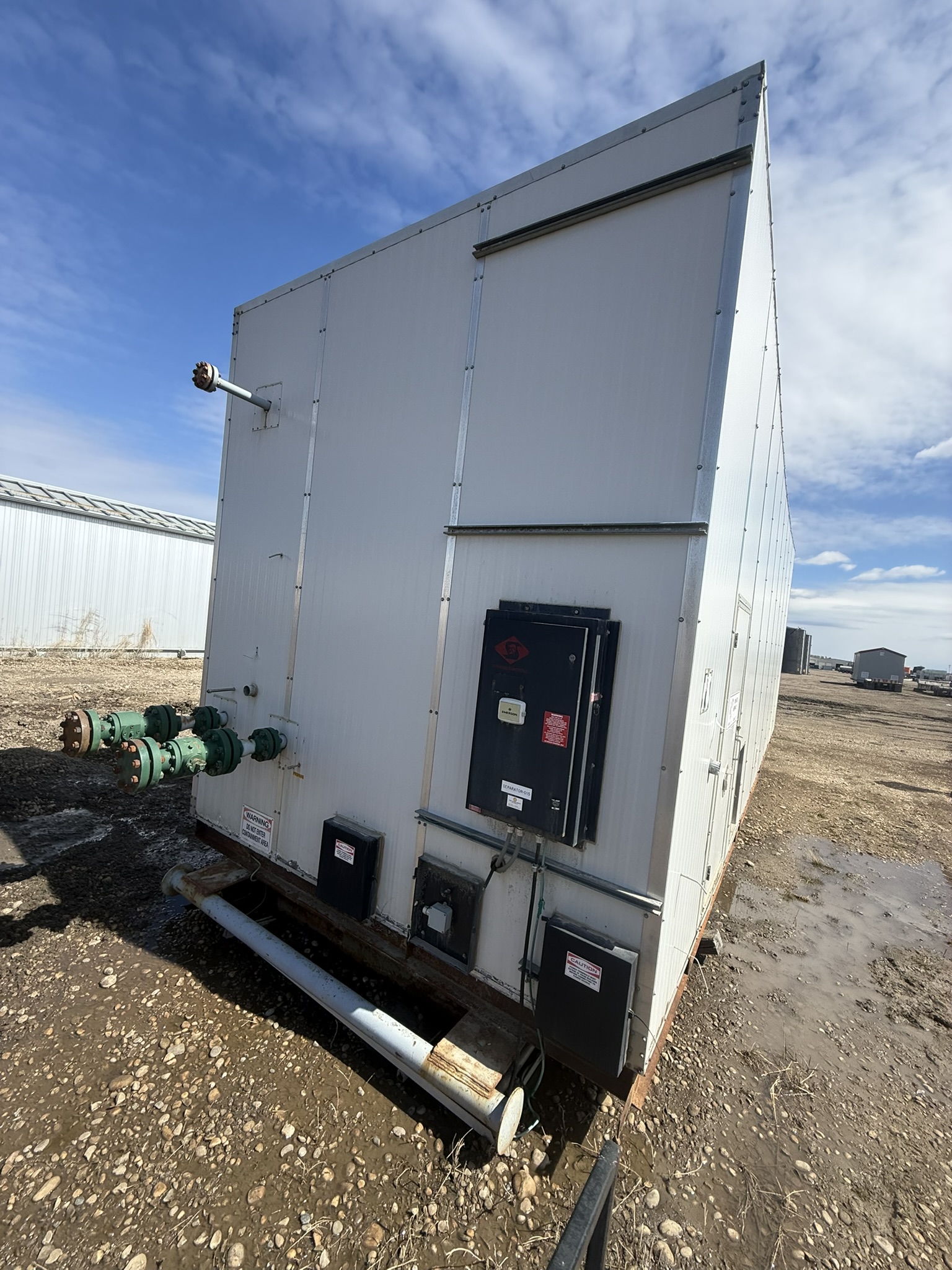 Used 30" x 10', 1440 Psi, Vertical w/ 400BBL Tank - Separator #15002