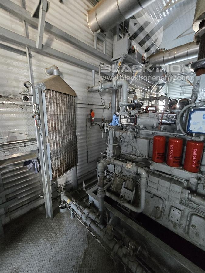 Used Dual Waukesha H24GL Marathon 350 kW Genset