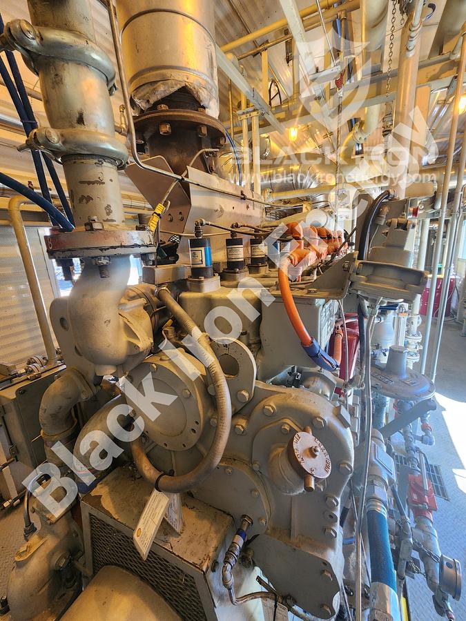 Used 392 hp Waukesha F18GL-LCR Natural Gas Engine c/w Silencer (Tag K-2760)