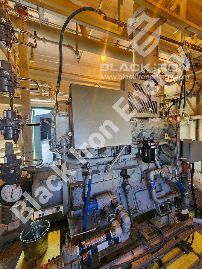 Used 392 hp Waukesha F18GL-LCR Natural Gas Engine c/w Silencer (Tag K-2760)