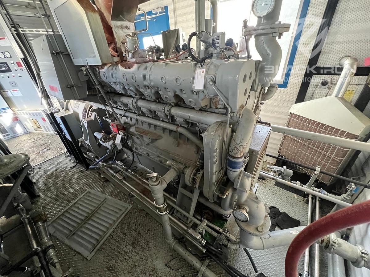 Used Dual 400 kW Waukesha H24GL Genset