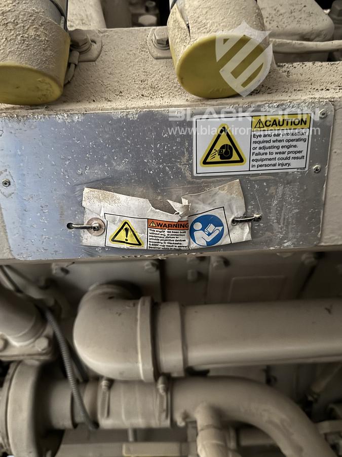 Used 500 kW Waukesha L36GSI Genset