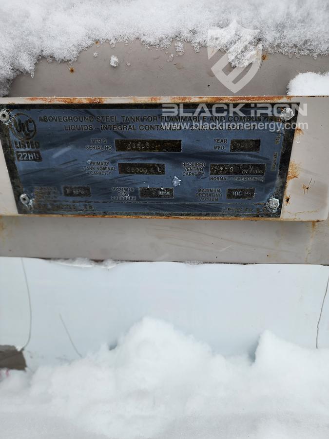 New Surplus Dual 1000 kW Nat Gas/Diesel Genset Package