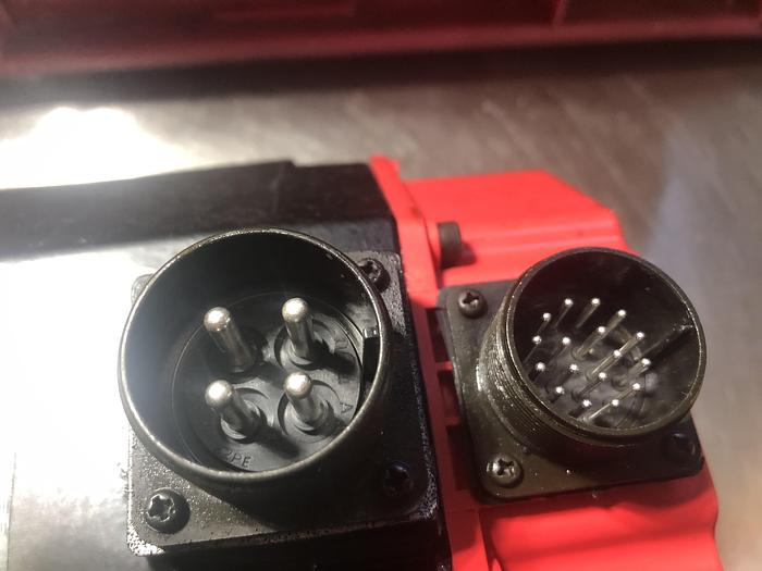 Used Fanuc A06B-0142-B084 AC Servo motor(M2)