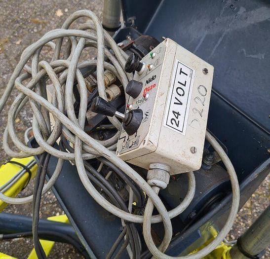 Gebruikt 2002 Nido SNK330-R EPZ.24V