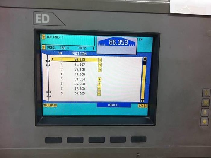 Polar Display Monitor Schneidmaschine