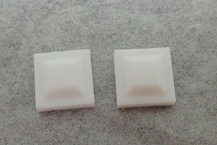 Used (2) Fisher Scientific 283 QS 1.000 14-385-928A Quartz Micro Cells Cuvettes