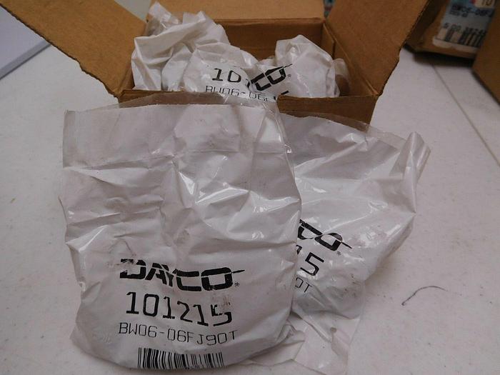 Used Box of 12 DAYCO 101215  HYDRAULIC COUPLING, BW06-6FJ90T 38244436347