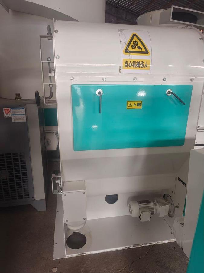 Used BUHLER MVSQ 100 AIR RECYCLE UNITS.