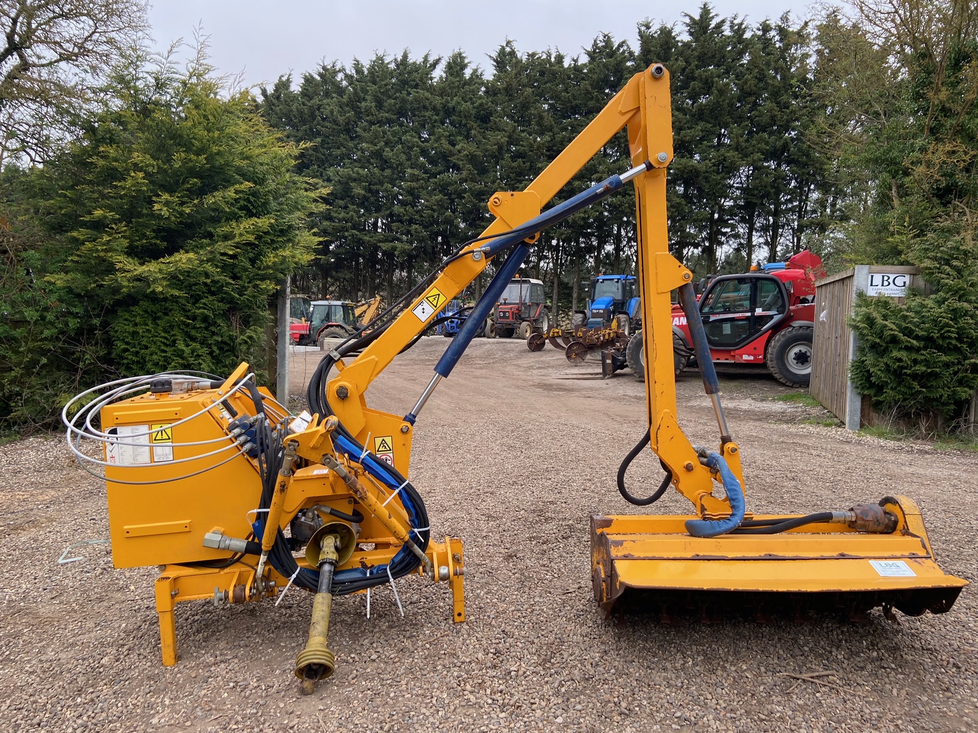 Used Bomford B49X Hedge Cutter for Sale at LBG Machinery, Ltd. Used Bomford B49X Hedge Cutter for Sale at LBG Machinery, Ltd.