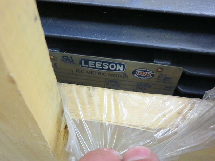 LEESON 193162.60, 30HP/22kW, 1180 RPM, 230/460V, 3 Ph Motor