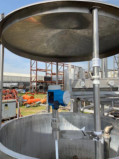 Used 400 Gallon Stainless Steel Mix Tank