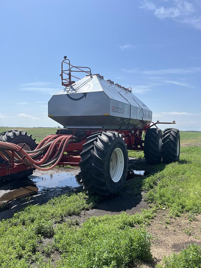 Used 2022 SeedMaster Wide M 8012