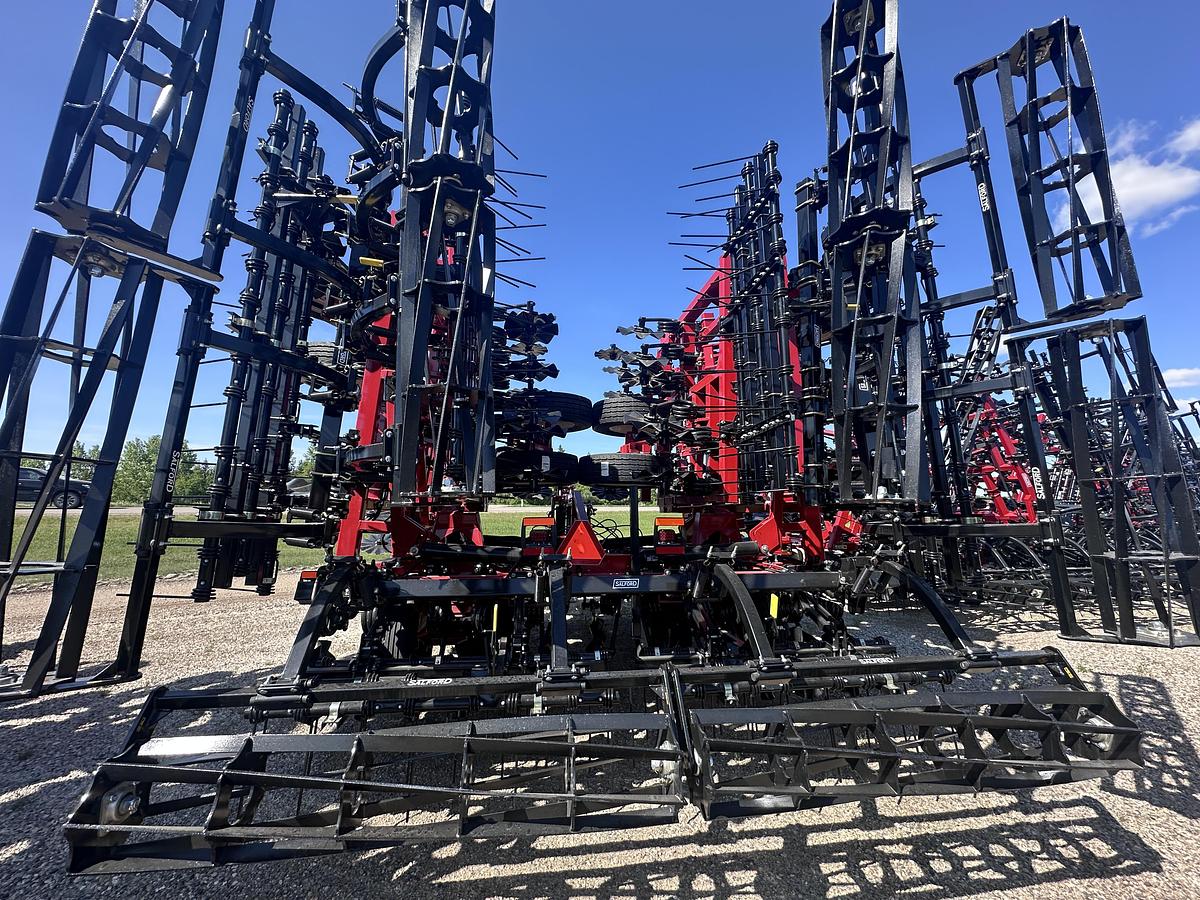 Salford I-2150 Vertical Tillage