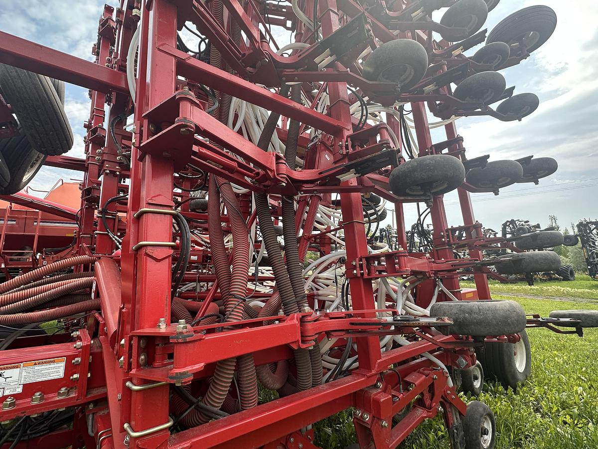 Used 2017 Morris CONTOUR 2 Air Drill